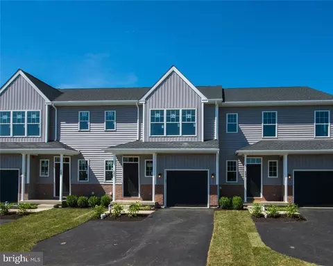 545 Long St, Emmaus, PA 18049