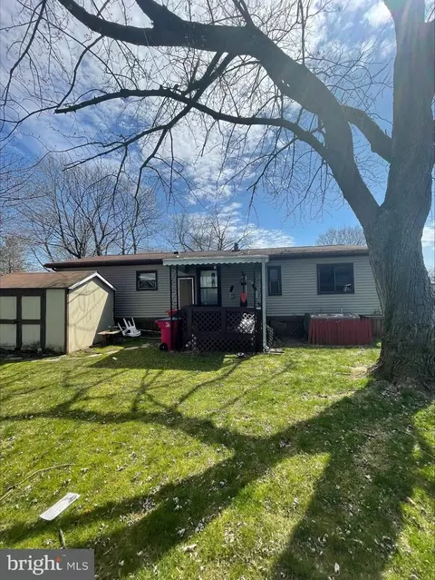 8955 Breinig Run Cir, Breinigsville, PA 18031
