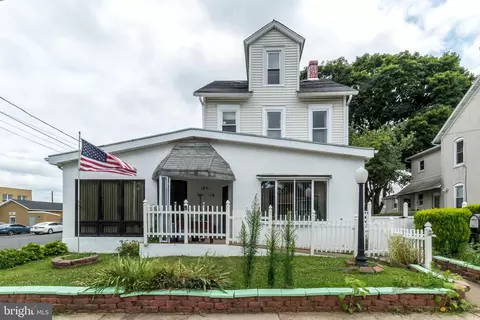 1951 S S 5th St, Allentown, PA 18103
