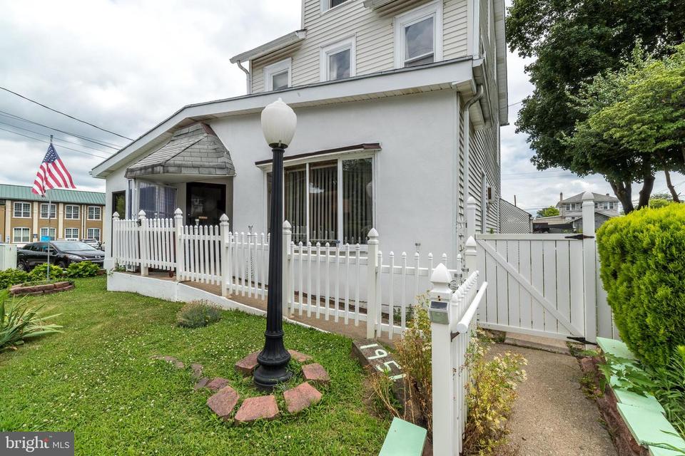 1951 Glenwood St Sw Allentown Pa 18103null