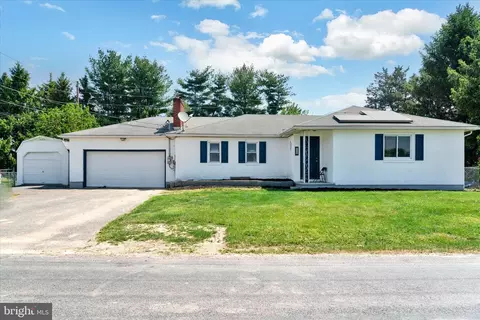 815 Nursery St, Fogelsville, PA 18051