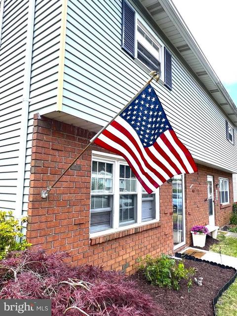 320 Lockridge Ln, Alburtis, PA 18011