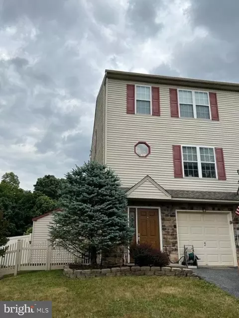 6631 Jefferson Ct, New Tripoli, PA 18066