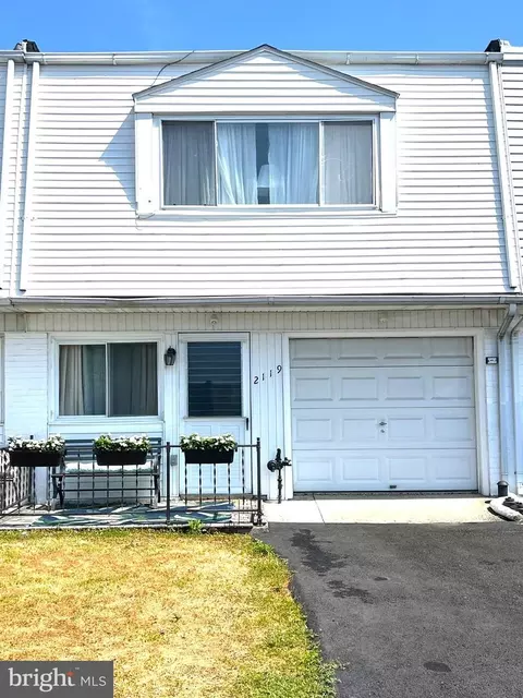 2119 E Cedar St, Allentown, PA 18109