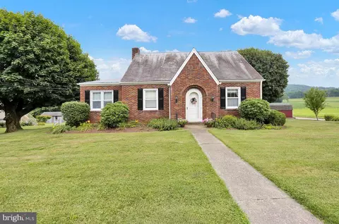 6610 Kings Hwy S, Zionsville, PA 18092