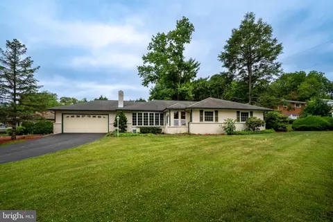 908 Glick Ave, Allentown, PA 18103