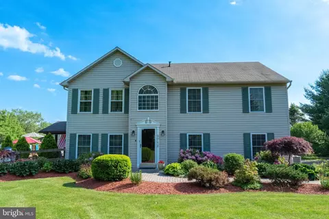 3712 Eagle Rd, Slatington, PA 18080