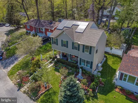754 Wright St, Bethlehem, PA 18015 photo 2