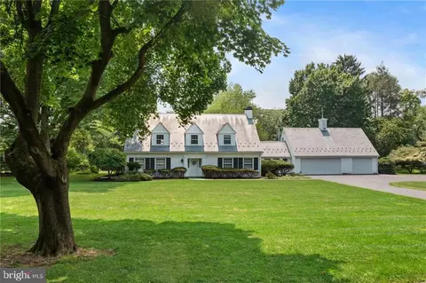 1860 Nottingham Rd, Allentown, PA 18103