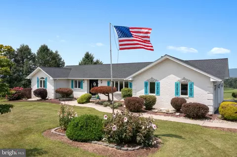 7555 Zeisloff Rd, New Tripoli, PA 18066