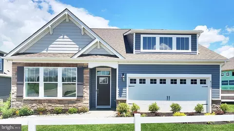 8050 Troxell Ct, Breinigsville, PA 18031