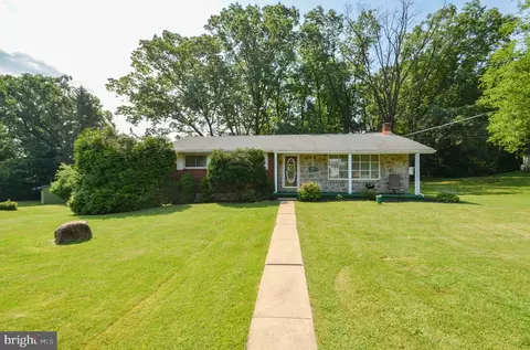 780 Fetters Ln, Allentown, PA 18106
