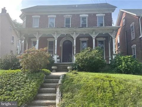240 Franklin St, Alburtis, PA 18011