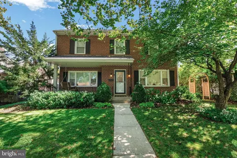 621 N 25th St, Allentown, PA 18104