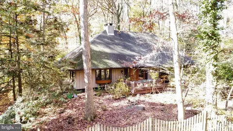 2315 Wood Ln, Allentown, PA 18103