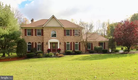 5246 Rosewood Dr, Center Valley, PA 18034