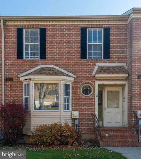 1405 Andrew Dr, Whitehall, PA 18052