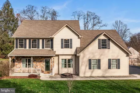 5438 A Vera Cruz Rd, Center Valley, PA 18034