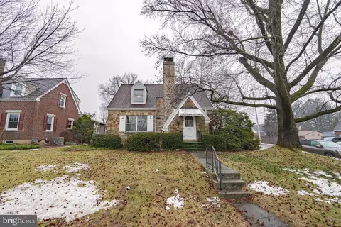 560 N 2nd St, Emmaus, PA 18049