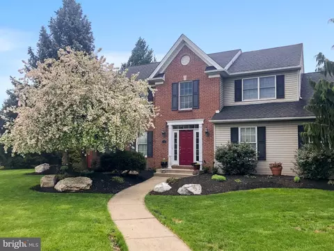 7261 Snowberry Ct, Macungie, PA 18062