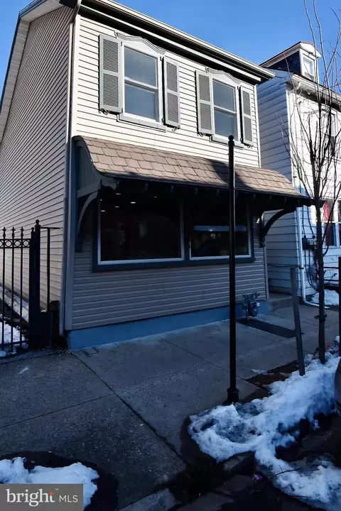 239 N 10th St, Allentown, PA 18102