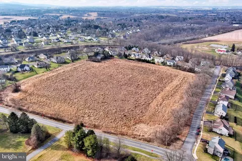 4103 Indian Creek Rd, Emmaus, PA 18049