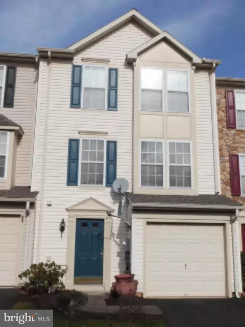 4589 Jasmine Dr, Center Valley, PA 18034