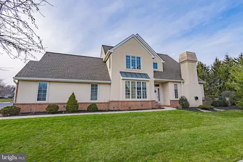 727 Dorset Rd, Allentown, PA 18104