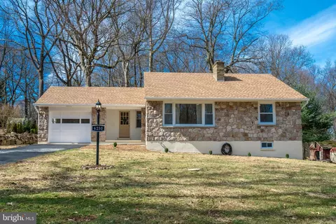 6250 Chestnut Hill Rd, Coopersburg, PA 18036