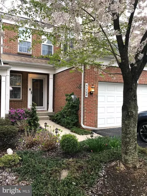 5208 Blue Sky Dr, Orefield, PA 18069