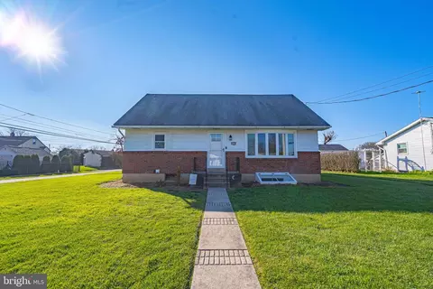1516 N Ott, Allentown, PA 18104