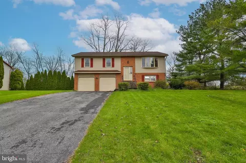 3110 Seiples Station Rd, Whitehall, PA 18052