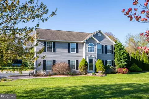 2420 Boger Stadt Rd, Fogelsville, PA 18051