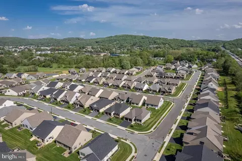 4172 Streamside Rd, Emmaus, PA 18049 photo 22