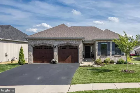 4172 Streamside Rd, Emmaus, PA 18049