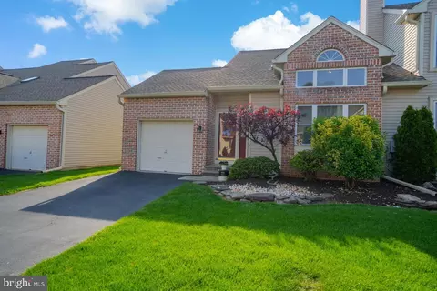322 Windsor Pl, Macungie, PA 18062