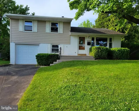 1413 Exeter Rd, Allentown, PA 18103