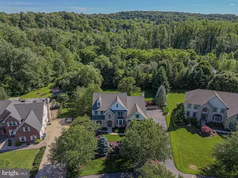 6255 Whitetail Dr, Coopersburg, PA 18036