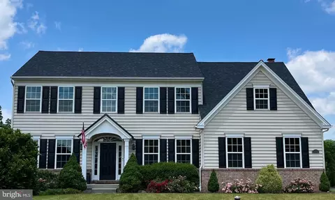 7151 Mount Vernon Dr, Zionsville, PA 18092