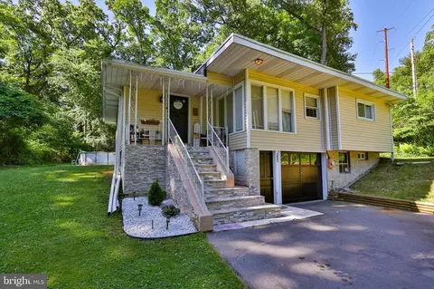 606 Erney St, Allentown, PA 18103