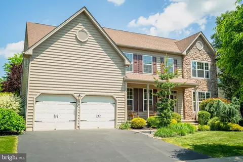 953 Kingston Ln, Breinigsville, PA 18031