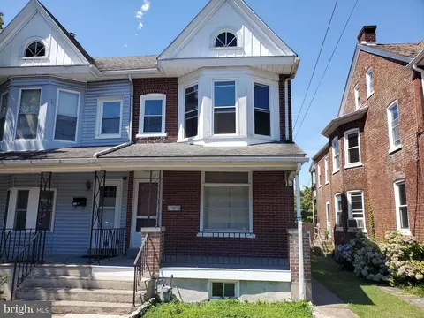 116 N 5th St, Emmaus, PA 18049
