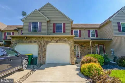 8116 Heritage Dr, Alburtis, PA 18011