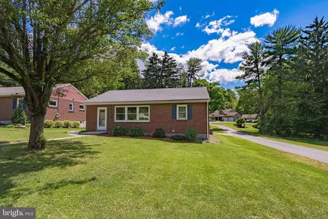 500 S 2nd St, Emmaus, PA 18049