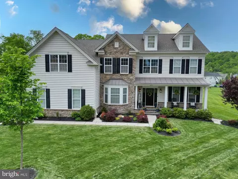 6325 Blue Belle Dr, Center Valley, PA 18034