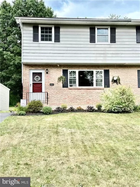 5248 Lake View St, Germansville, PA 18053