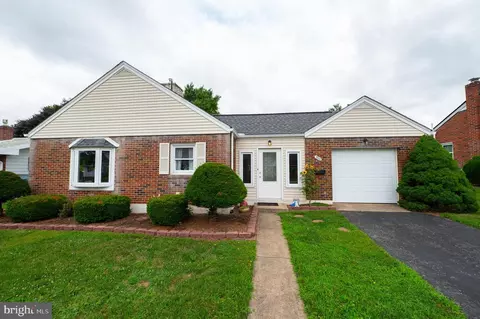923 Walnut St, Emmaus, PA 18049