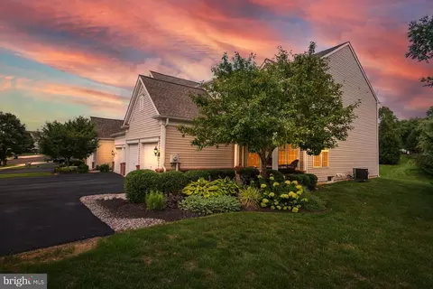 8688 Cascade Rd, Breinigsville, PA 18031