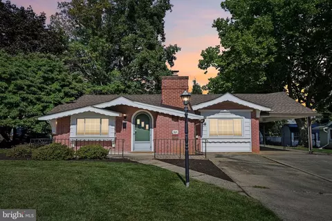 805 Glenwood St, Emmaus, PA 18049