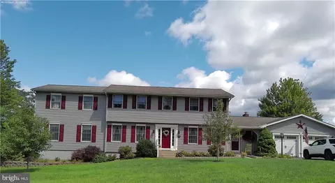 4777 Hilton Rd, Schnecksville, PA 18078